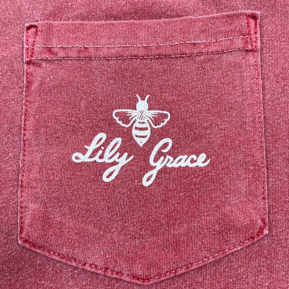 Lily Grace "Garnet & Gold" Labrador Dog Pocket T-Shirt - Picture 2 of 5